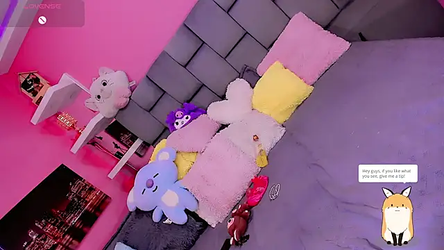 Snapshot of ShantyMillan chatting on 10/27/25, 01:37 ShantyMillan online show from 10/27/25, 01:37