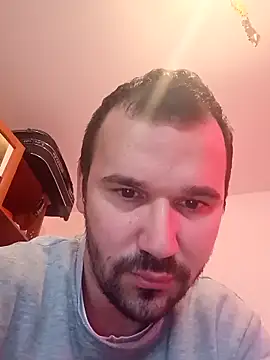 Snapshot of Ionut899@xh chatting on 10/01/25, 07:58 Ionut899xh online show from 10/01/25, 07:58