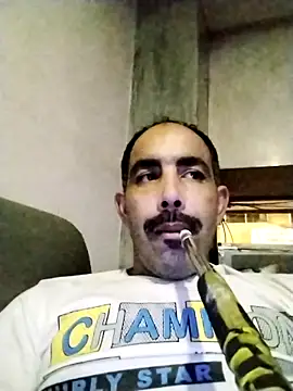 Snapshot of salimbasha chatting on 11/19/25, 06:52 salimbasha online show from 11/19/25, 06:52