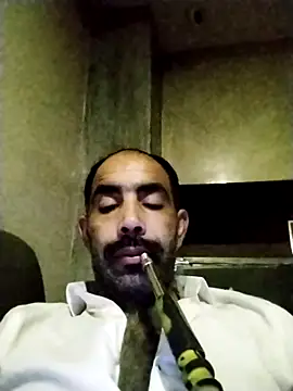 Snapshot of salimbasha chatting on 11/24/25, 12:32 salimbasha online show from 11/24/25, 12:32