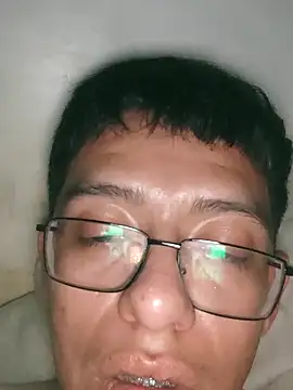 Snapshot of ELI_TICANTE chatting on 09/28/25, 03:23 ELI TICANTE online show from 09/28/25, 03:23