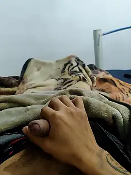 ELI TICANTE online show from 01/15/26, 02:05