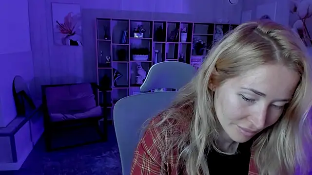 AstraMonroe online show from 09/21/25, 10:39