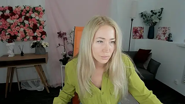 AstraMonroe online show from 04/01/26, 01:50