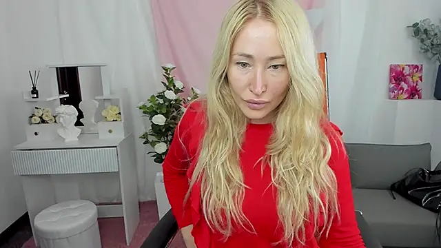 AstraMonroe online show from 04/19/26, 07:18