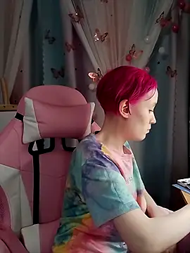 Fuzzy Unicorn online show from 11/08/25, 07:34