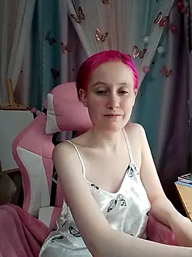 Fuzzy Unicorn online show from 11/21/25, 07:34