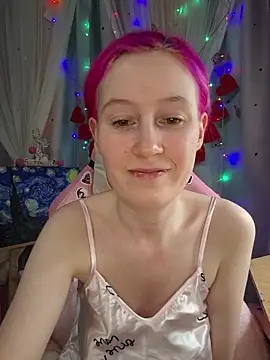 Fuzzy Unicorn online show from 02/17/26, 07:42