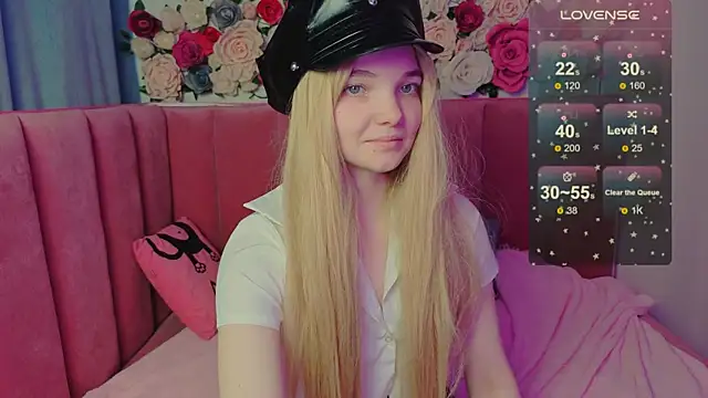 AnimeAlica18 online show from 11/12/25, 10:15