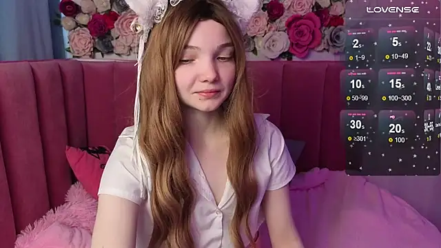 AnimeAlica18 online show from 11/16/25, 02:28