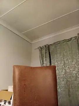 Snapshot of BlamedSimple chatting on 12/16/25, 10:37 BlamedSimple online show from 12/16/25, 10:37