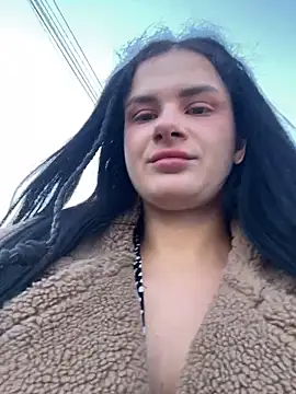 MiraReach online show from 10/19/25, 02:45