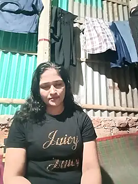 Snapshot of Hotty-couple063 chatting on 10/27/25, 08:57 Hotty-couple063 online show from 10/27/25, 08:57