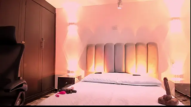 AlliceLover online show from 10/30/25, 12:06