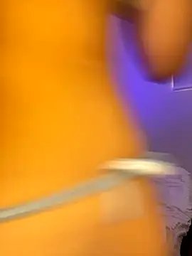 Lia  1 online show from 09/27/25, 09:20