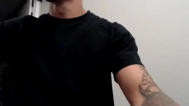 tanjir020 online show from 12/17/25, 10:10