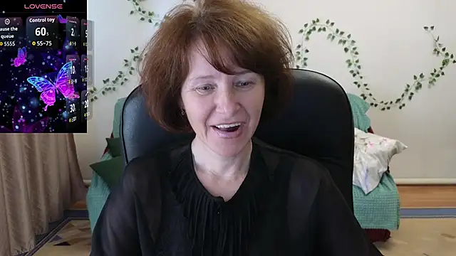 Snapshot of Lia_Tito chatting on 07/17/26, 06:31 Lia Tito online show from 07/17/26, 06:31