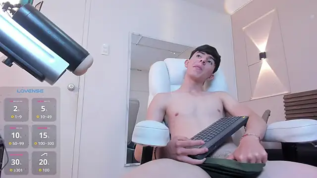 mathias saenz online show from 01/13/26, 07:41