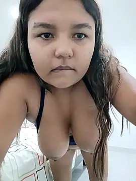 Snapshot of Luzky chatting on 11/16/25, 09:31 Luzky online show from 11/16/25, 09:31