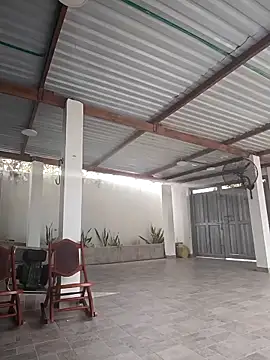 Snapshot of Luzky chatting on 11/18/25, 08:24 Luzky online show from 11/18/25, 08:24