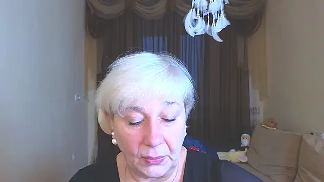 Milana Milky online show from 11/17/25, 05:02