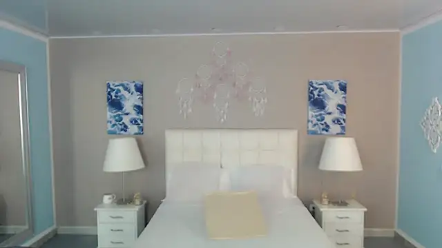 maddissonivanova online show from 10/17/25, 07:27