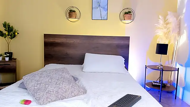 CamilleGrace online show from 09/25/25, 12:53