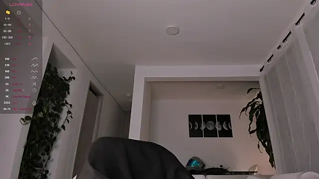 Hotay andrew online show from 09/30/25, 04:06