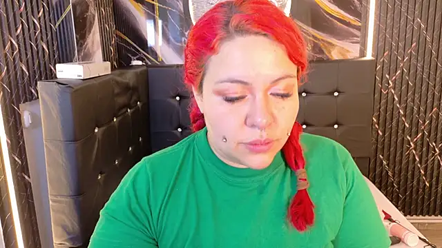 Witch Scarlet online show from 04/02/26, 02:09