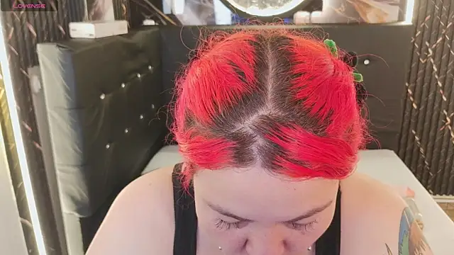 Witch Scarlet online show from 04/15/26, 01:34