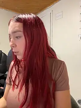 Snapshot of Karen18_boobs chatting on 09/11/25, 01:49 Karen18 boobs online show from 09/11/25, 01:49