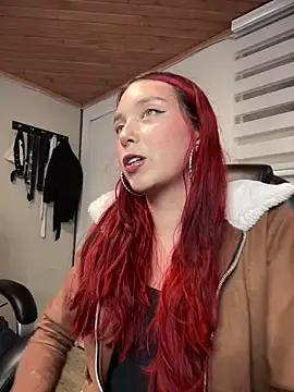 Snapshot of Karen18_boobs chatting on 09/23/25, 02:58 Karen18 boobs online show from 09/23/25, 02:58