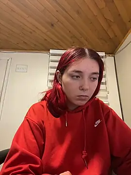 Snapshot of Karen18_boobs chatting on 09/24/25, 01:31 Karen18 boobs online show from 09/24/25, 01:31