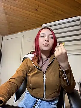 Snapshot of Karen18_boobs chatting on 10/04/25, 03:04 Karen18 boobs online show from 10/04/25, 03:04