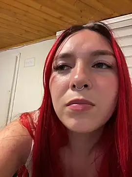 Snapshot of Karen18_boobs chatting on 10/22/25, 01:17 Karen18 boobs online show from 10/22/25, 01:17