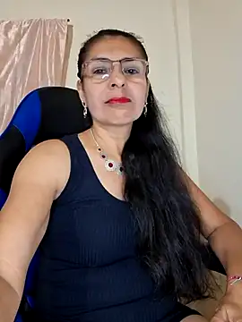 Snapshot of Natasha_50 chatting on 09/13/25, 01:05 Natasha 50 online show from 09/13/25, 01:05