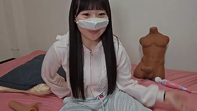 Hina-ooo online show from 04/05/26, 02:36