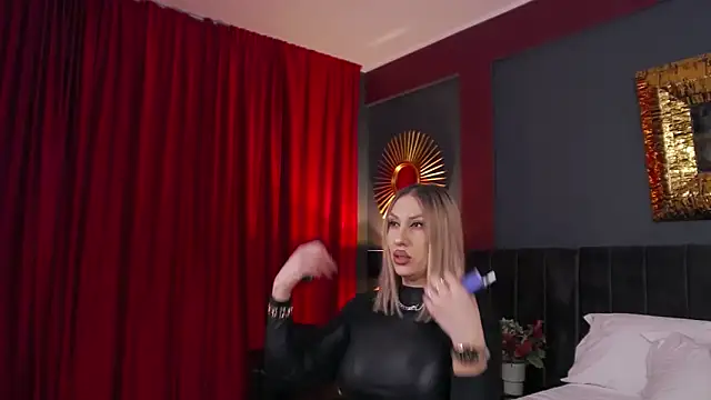 Snapshot of VickiSpice chatting on 02/24/26, 08:18 VickiSpice online show from 02/24/26, 08:18