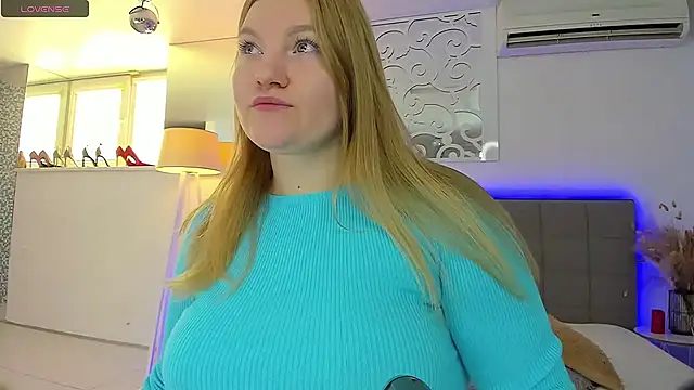 Snapshot of AshleyJoness chatting on 10/05/25, 05:17 AshleyJoness online show from 10/05/25, 05:17