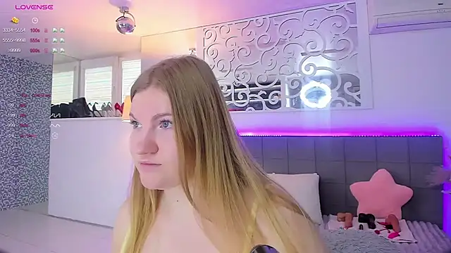 Snapshot of AshleyJoness chatting on 11/20/25, 08:03 AshleyJoness online show from 11/20/25, 08:03