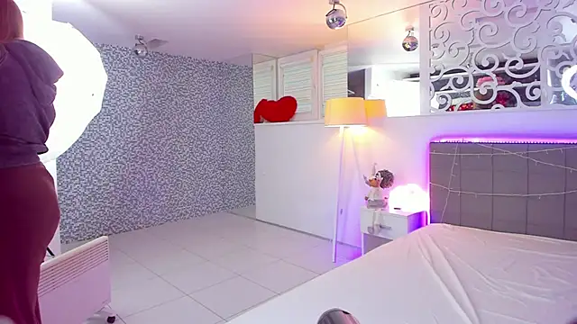 Snapshot of AshleyJoness chatting on 12/14/25, 06:08 AshleyJoness online show from 12/14/25, 06:08