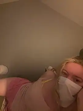 hazel wood21 online show from 10/11/25, 07:18