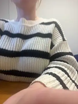 hazel wood21 online show from 03/06/26, 12:56