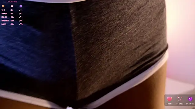 Emely Deluxe online show from 02/15/26, 11:41