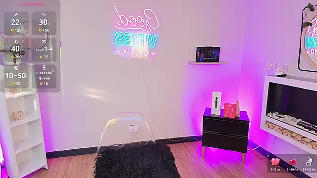 Alice Vixen online show from 12/19/25, 12:34