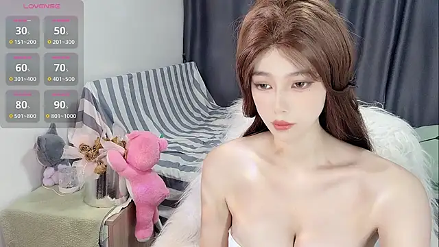 yinyinzi5 online show from 07/02/26, 09:43