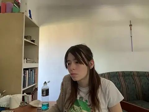 Snapshot of the_holy_t chatting on 12/14/25, 11:15 the holy t online show from 12/14/25, 11:15