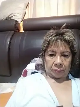 OliviaMorris1 online show from 05/18/26, 12:11