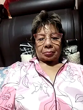 Snapshot of OliviaMorris1 chatting on 06/29/26, 12:38 OliviaMorris1 online show from 06/29/26, 12:38