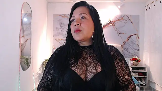 Snapshot of Ashley_Grahaam chatting on 10/05/25, 08:29 Ashley Grahaam online show from 10/05/25, 08:29